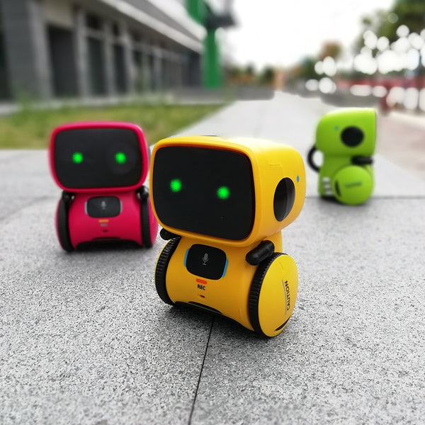 Smart Robot  with Voice Command